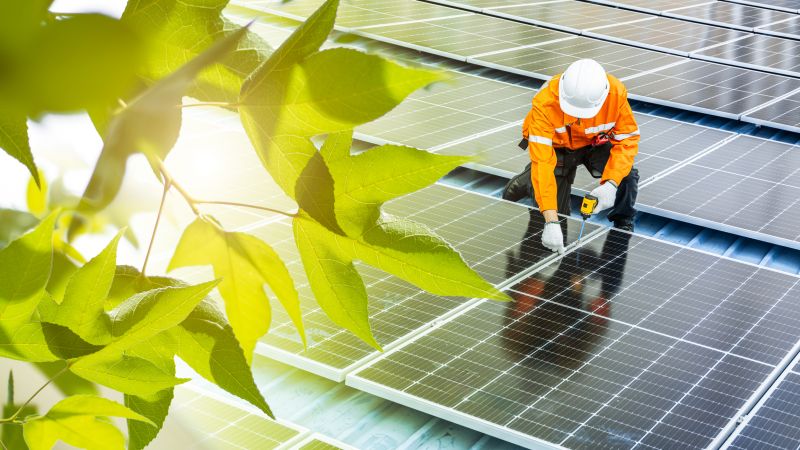 Who Does Solar Panels Service